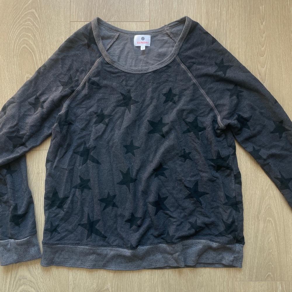 Anthropologie: SUNDRY Size 1 Crop Sweatshirt Gray Black Stars Long Sleeve USA